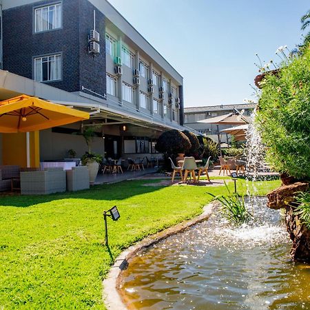 Cresta Oasis Hotel Harare Exteriér fotografie
