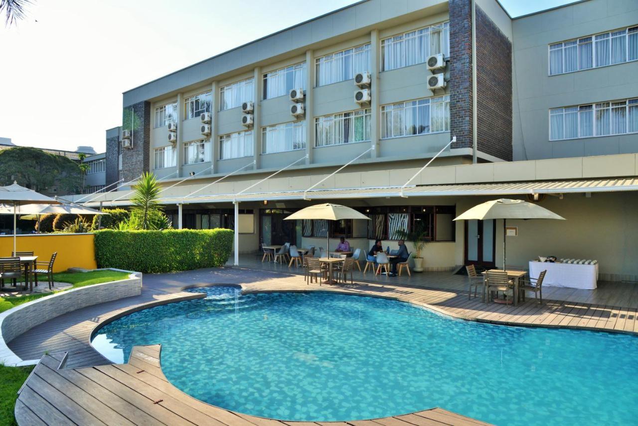 Cresta Oasis Hotel Harare Exteriér fotografie