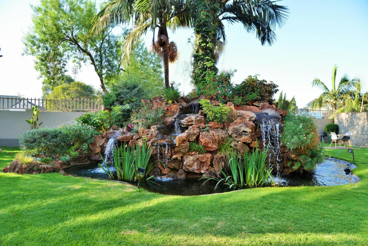Cresta Oasis Hotel Harare Exteriér fotografie