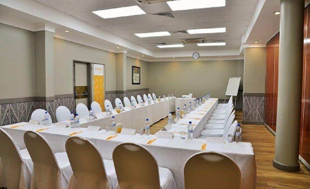 Cresta Oasis Hotel Harare Exteriér fotografie