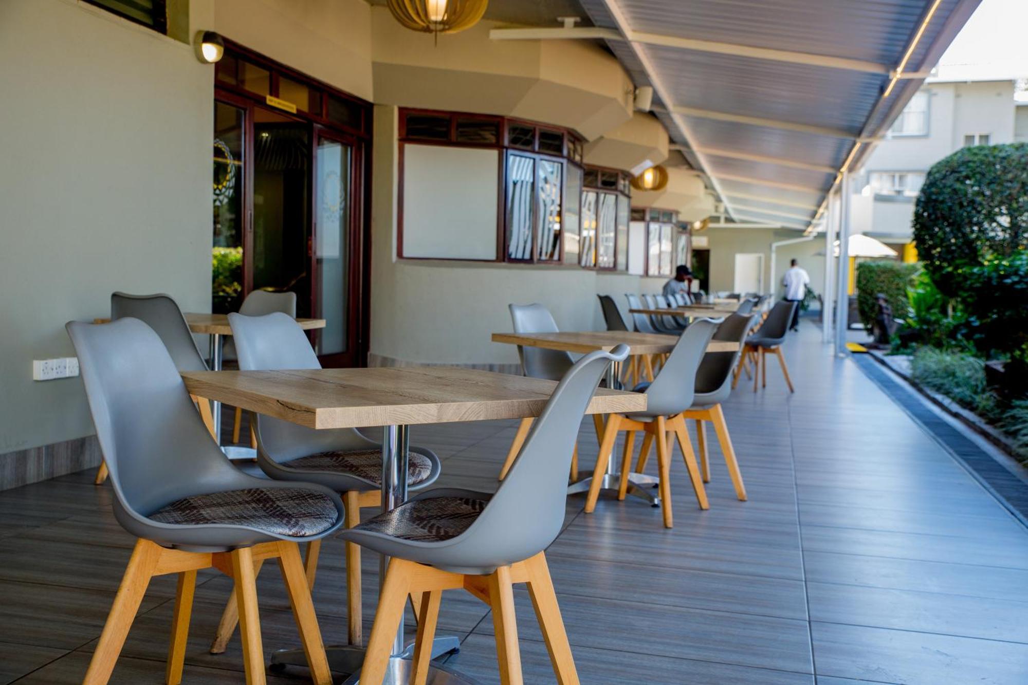 Cresta Oasis Hotel Harare Exteriér fotografie