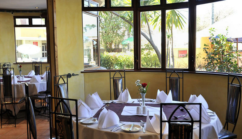 Cresta Oasis Hotel Harare Exteriér fotografie