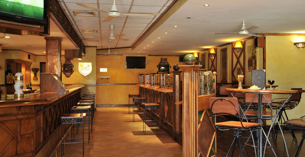 Cresta Oasis Hotel Harare Restaurace fotografie
